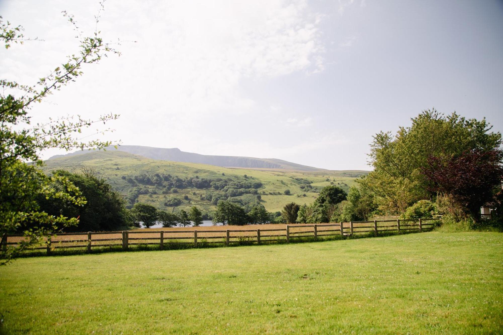 Nantlle Trigonos - Quiet, Peaceful, Vegetarian B&B And Retreat Centre المظهر الخارجي الصورة